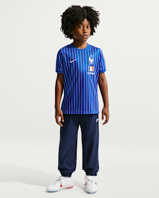 France x Jacquemus Big Kids' Short-Sleeve Soccer Top. Nike.com